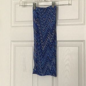 Blue patterned lightweight scarf
